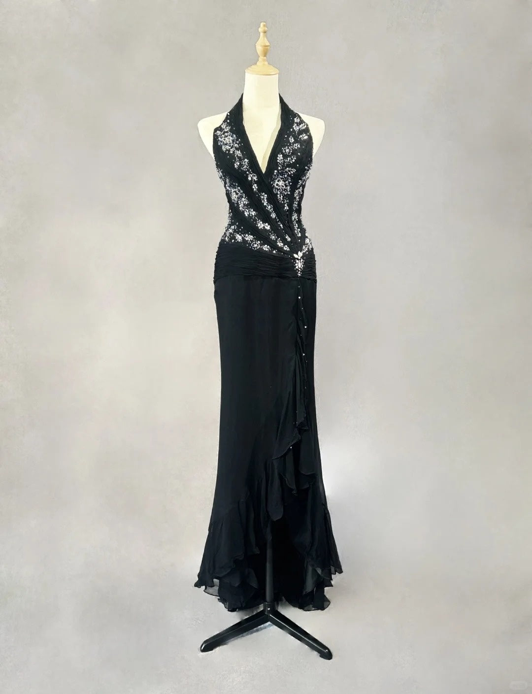 Bescheidene Abschlussballkleider Meerjungfrau Neckholder Schwarze Krawatte Chiffon mit Perlen Abendkleid N3858