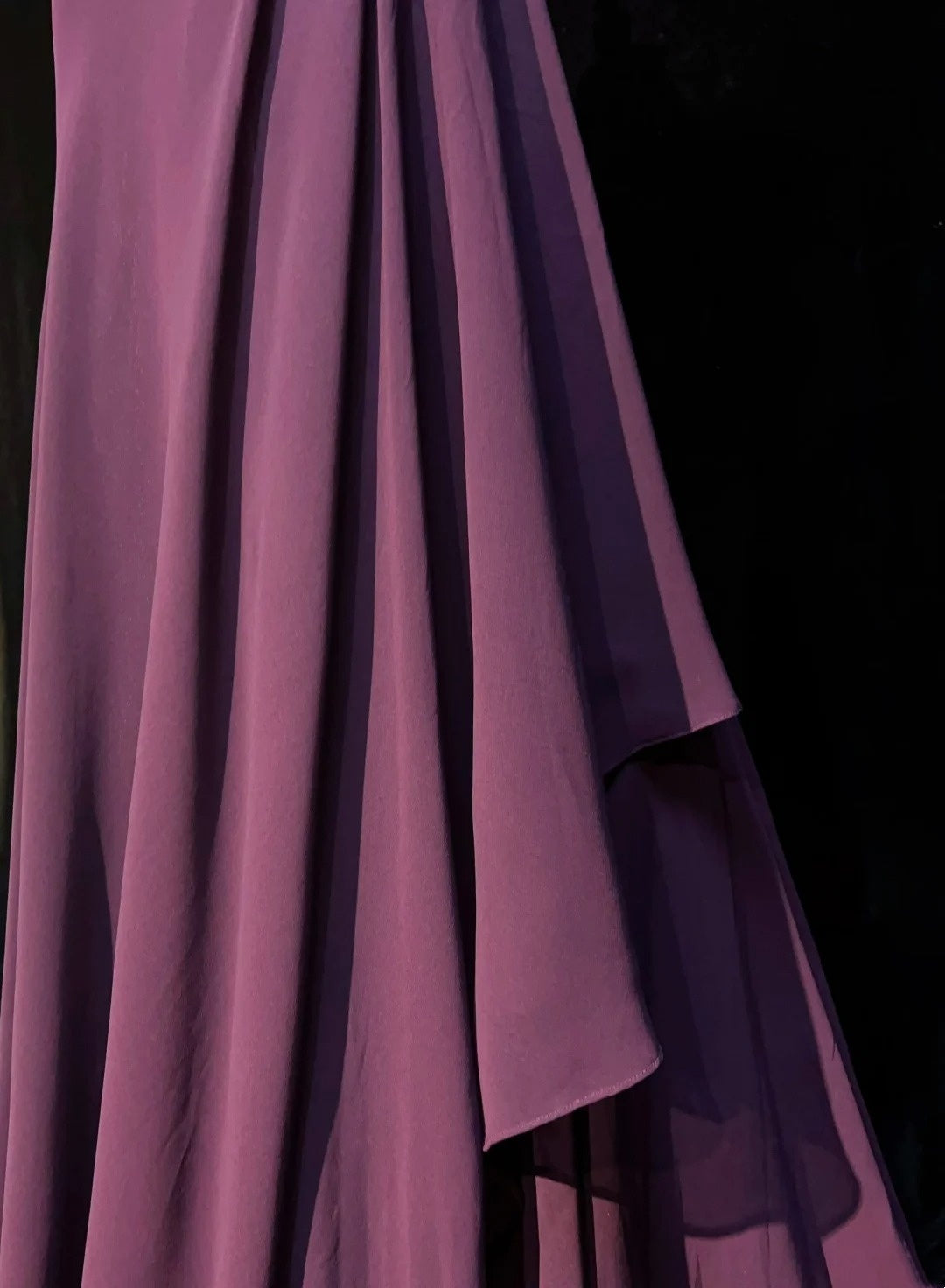 Elegante Ballkleider A-Linie Lila Chiffon Rüschen Bodenlang Formelle Abendoutfits N3488