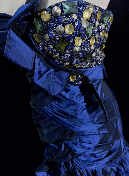 Élégantes robes de bal sirène asymétriques bleu marine en satin à volants longueur ras du sol tenues de soirée formelles N3487