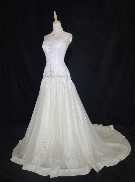 Unique Wedding Dresses Mermaid Sweetheart Boho Appliqued Lace White Long Bridal Gown N3288