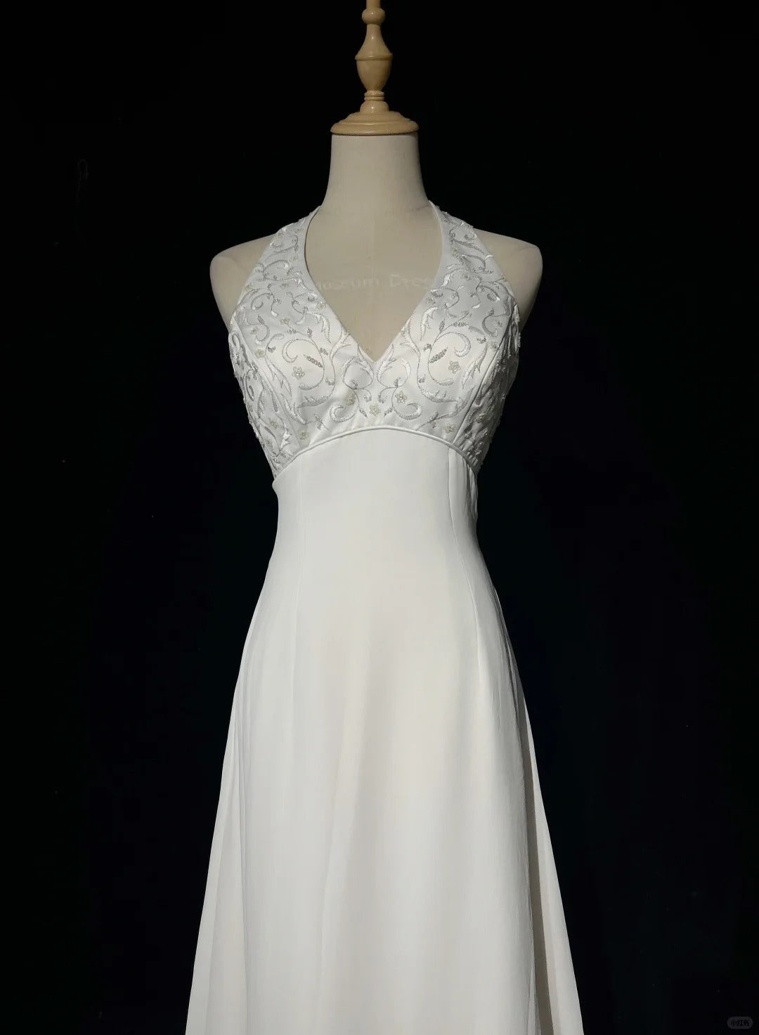 Chic A line Halter White Satin Wedding Bridal Gown Long Wedding Dresses RB5127