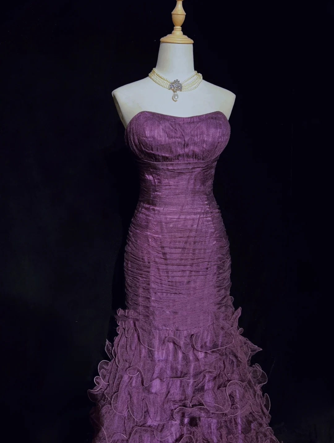 Bescheidene Ballkleider Inspo Meerjungfrau Sweetheart Lila Tüll Rüschen 80er Jahre Lange Abendkleider N3395