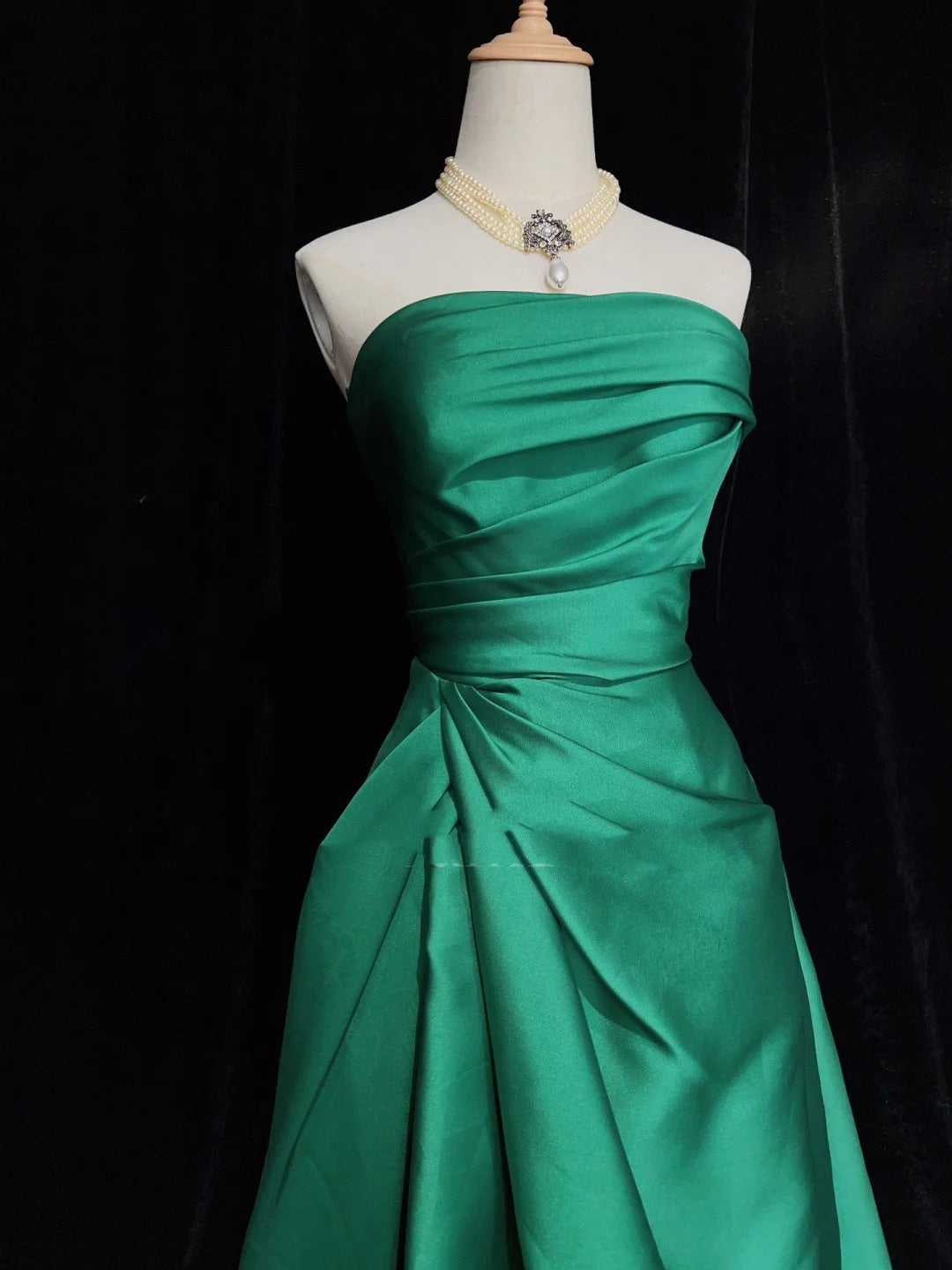 Ravissante Robe de Bal sans Bretelles Vert plissé Longue Robe de Soirée Formelle N3902