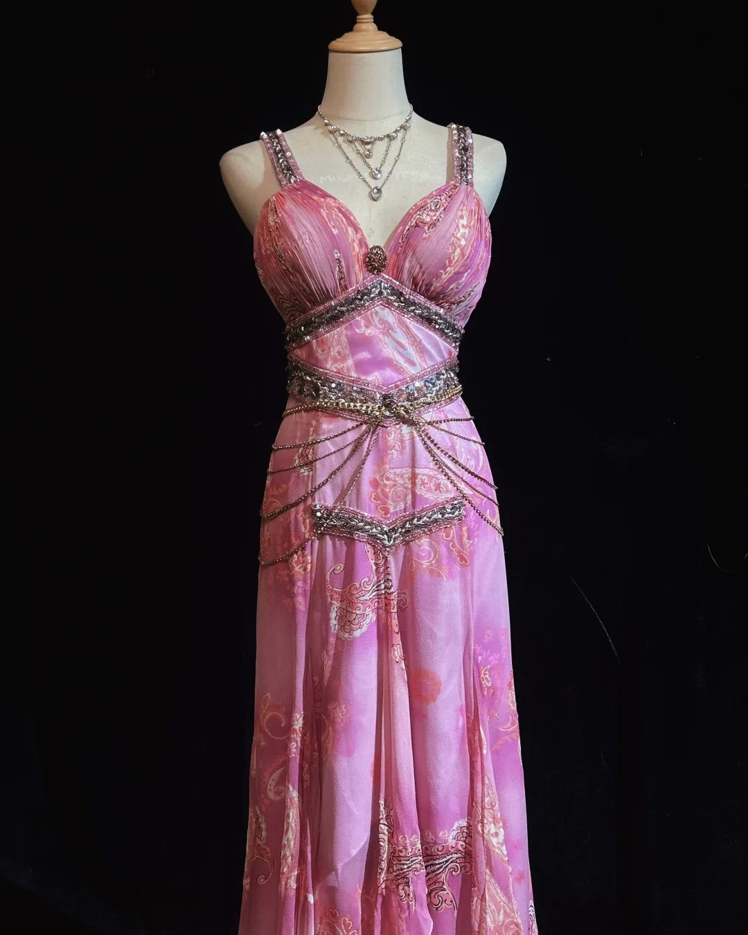 Inspiration robes de bal vintage trapèze asymétrique en mousseline rose avec perles, longue robe de soirée années 80 N2734