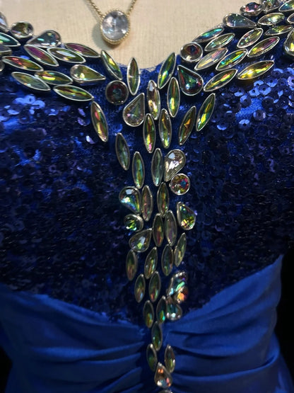 Vintage Ballkleider 1960er Meerjungfrau-Ausschnitt Königsblau Chiffon mit Perlen Langes Ballkleid N3115