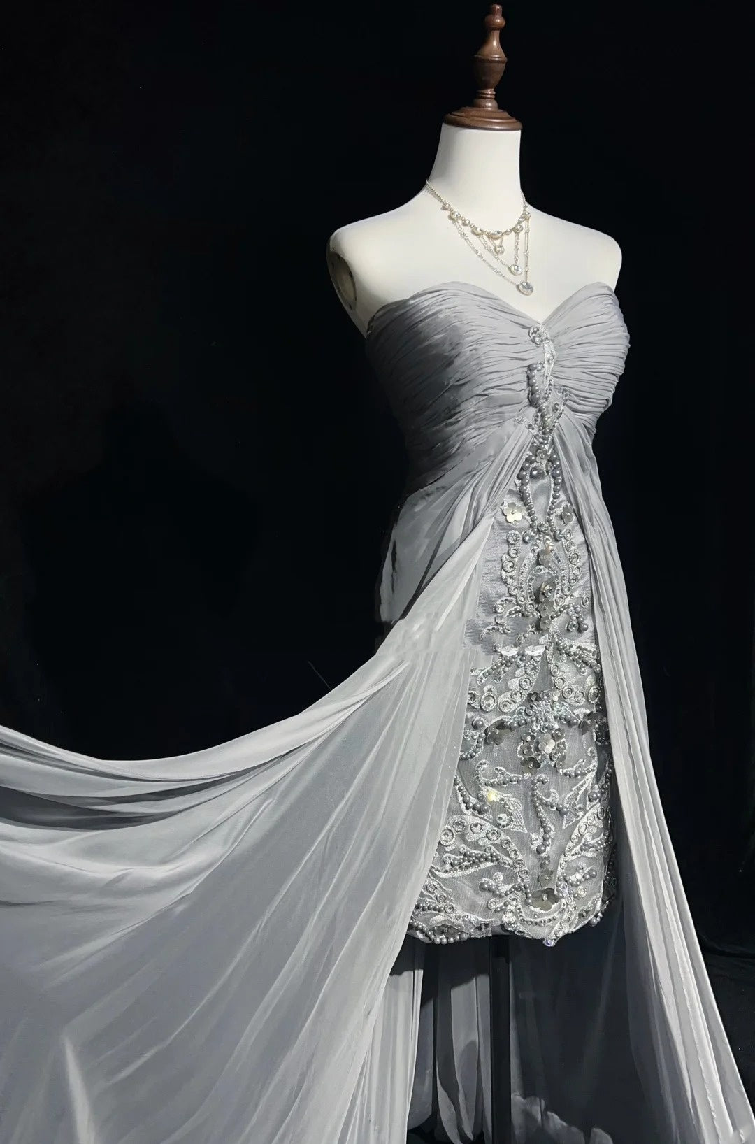 Vintage 90er Abschlussballkleider Etui Herz-Ausschnitt High-Low Silbergrau Chiffon Langes Ballkleid N3020