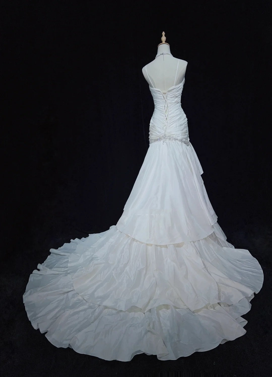 Unique Wedding Dresses Mermaid Spaghetti Strap Beach Boho Satin With Tiered Layers White Long Bridal Gown N3612
