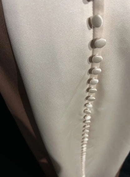 Élégante robe de soirée longue en satin champagne et ivoire, coupe trapèze, à fines bretelles, référence N2723