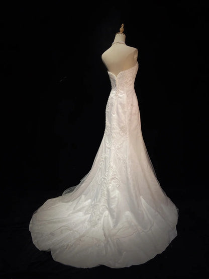 Robes de mariée uniques sirène bustier en satin avec broderies blanches longue robe de mariée N3402