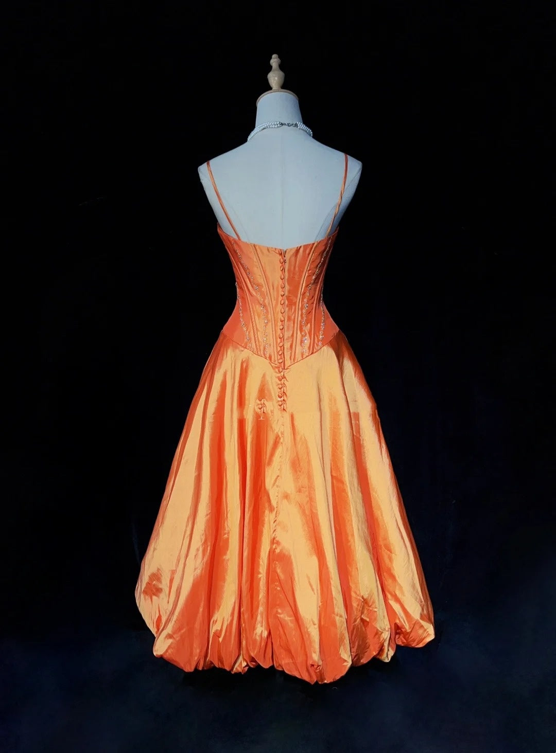 Robes de bal intemporelles robe de soirée spaghetti orange taffetas avec cape perlée tenues de soirée N3239