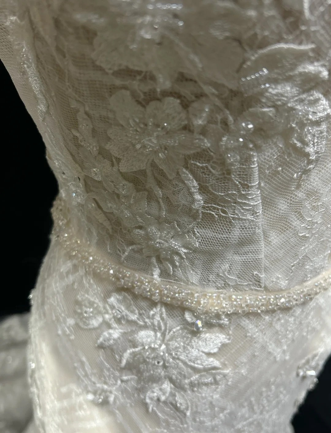 Glitzernde Brautkleider Meerjungfrau V-Ausschnitt Elfenbeinfarbene Spitze Langes Brautkleid Hochzeitskleid N2930