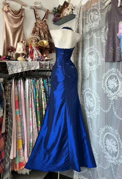 Robe de bal longue sans manches bleu roi à col halter sirène vintage années 2000, ornée de perles argentées, pour femmes et jeunes filles (N659)