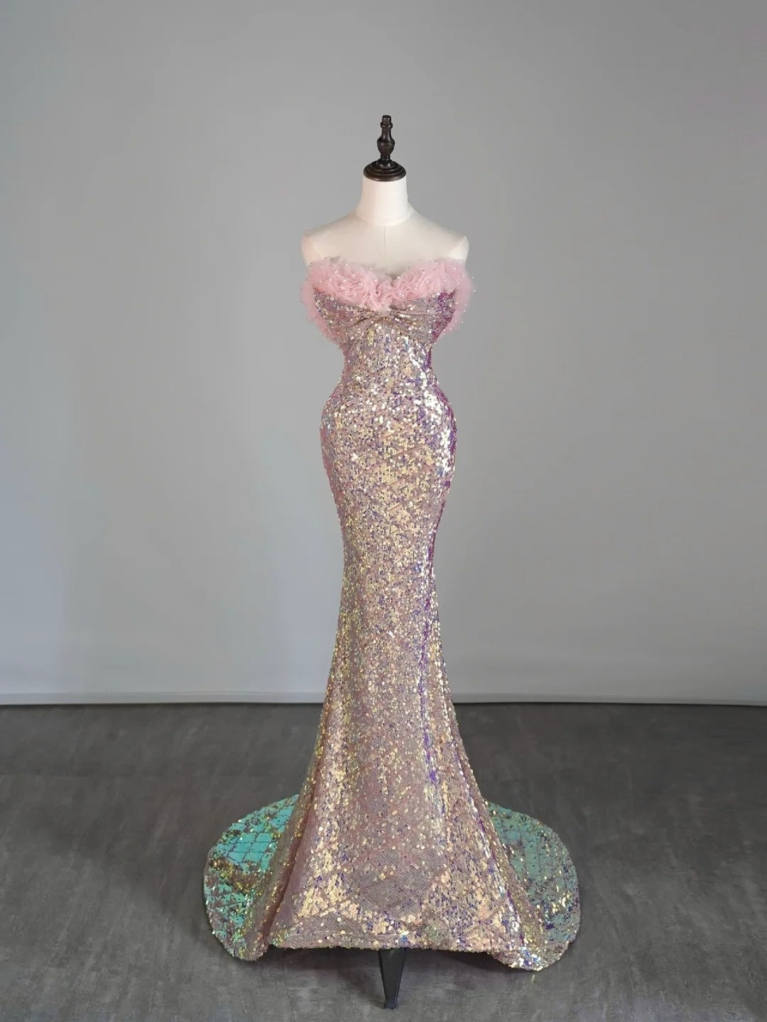 Elegantes, langes, rosafarbenes Pailletten-Abendkleid im Meerjungfrauenstil mit herzförmigem Ausschnitt, halbformelles Abendkleid N686