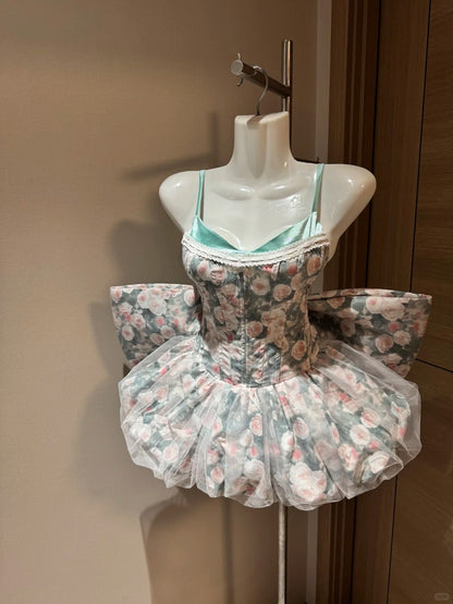 Süßes Ballkleid Spaghettiträger Grün Blumen Kurz Nacht In Rio Inspo Hoco Kleid Ideen Homecoming Kleider RB4038