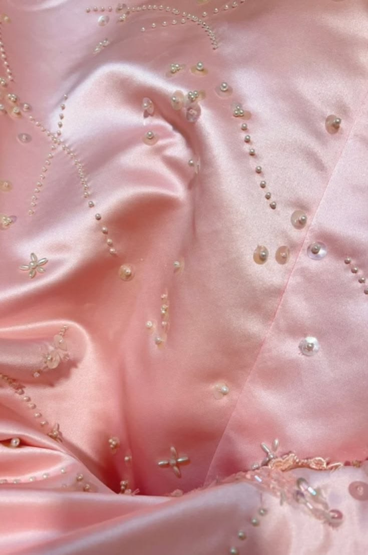 Robe de bal longue rose, sans manches, coupe trapèze, ornée de perles, N588