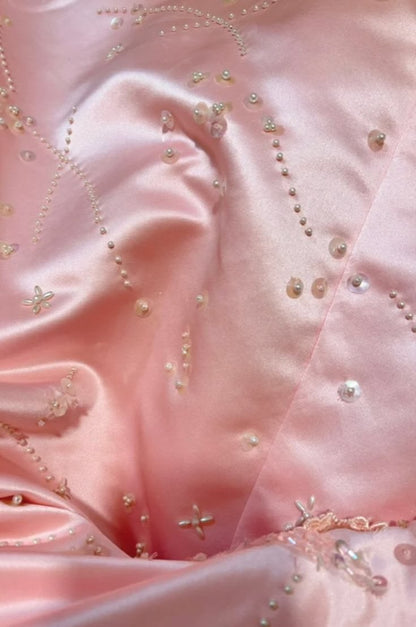 Robe de bal longue rose, sans manches, coupe trapèze, ornée de perles, N588