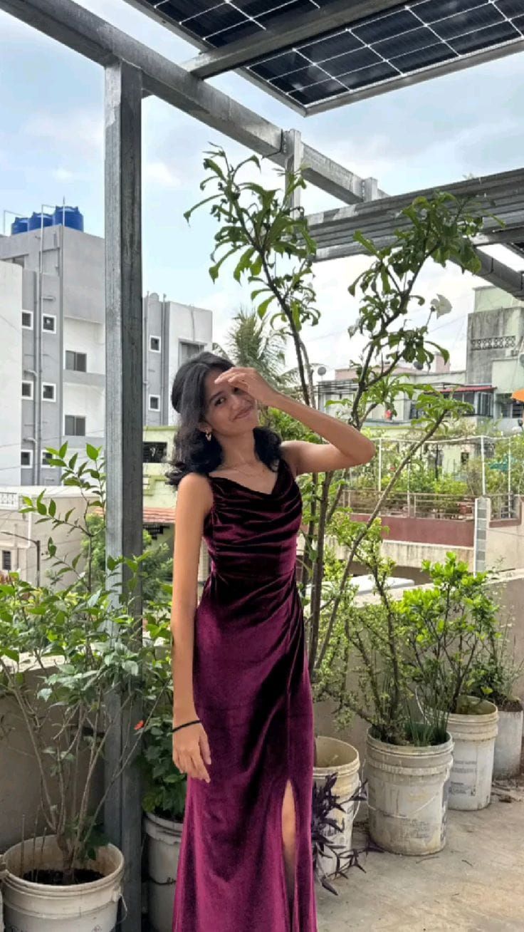 Elegantes Meerjungfrauen-Abendkleid mit Spaghettiträgern aus weinrotem Samt und Schlitz, langes Ballkleid, Geburtstagskleid, Abendkleid N231