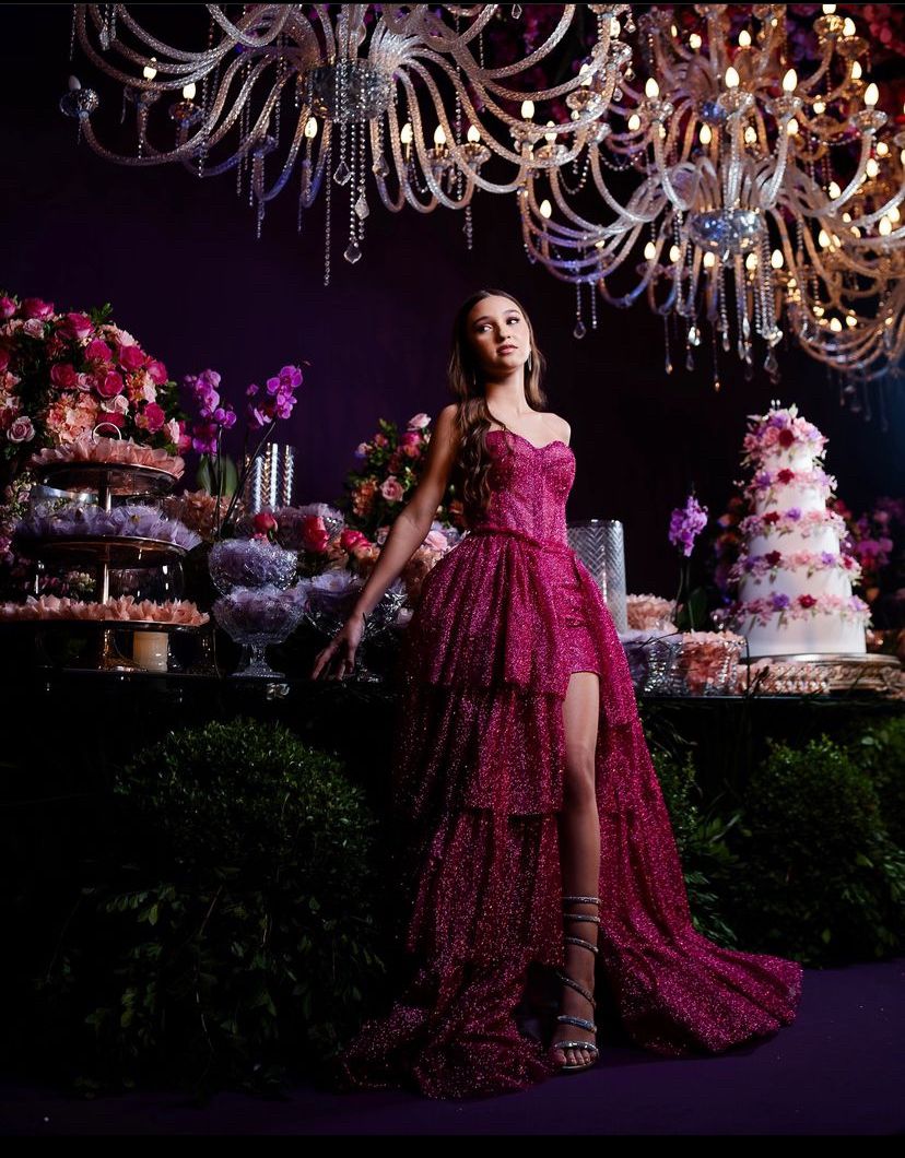 Elegantes Ballkleid für den Abschlussball – Inspiration für die High School: Ballkleid mit Herzausschnitt, Pailletten, pinkfarbenem Schlitz, halbformell, für Teenager AB1954