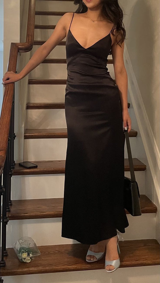 Schlichtes, schwarzes Satin-Etui-Kleid mit Spaghettiträgern, langes Abendkleid, formelles Kleid, Partykleid, Outfit für den 20. Geburtstag N421