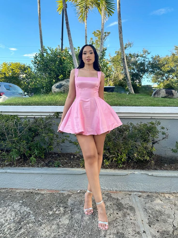 Belle Robe de Bal Col Carré Rose Senior 12ème Classe Courte Mini Esthétique Robes de Bal de Promo RB4369