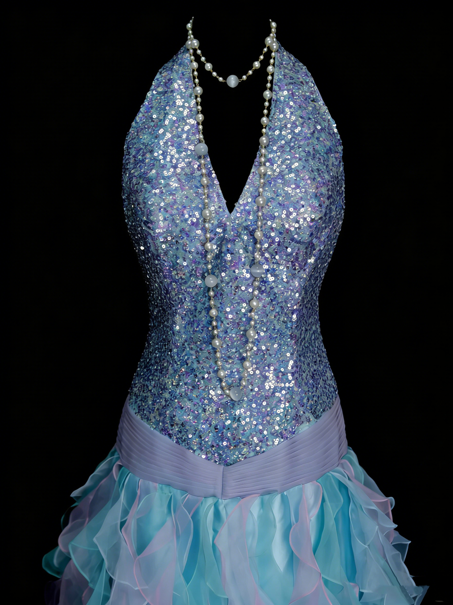 Niedliches Ballkleid, Neckholder, Blau mit gestuften Lagen, Rüschen, lange Partykleider, Ballkleider N2143