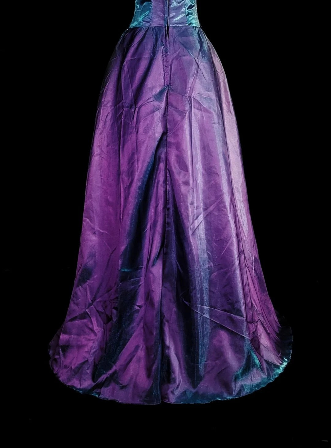 Vintage-Abendkleider im Stil der 1950er Jahre: Retro-Ballkleid, trägerlos, weinrot, lang, mit Rüschen, N2007