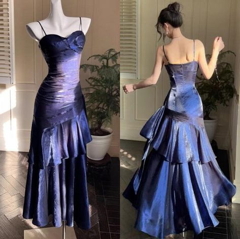 Robe de bal longue vintage à fines bretelles, en mousseline de soie bleue et satin à volants, style féerique, référence N1798