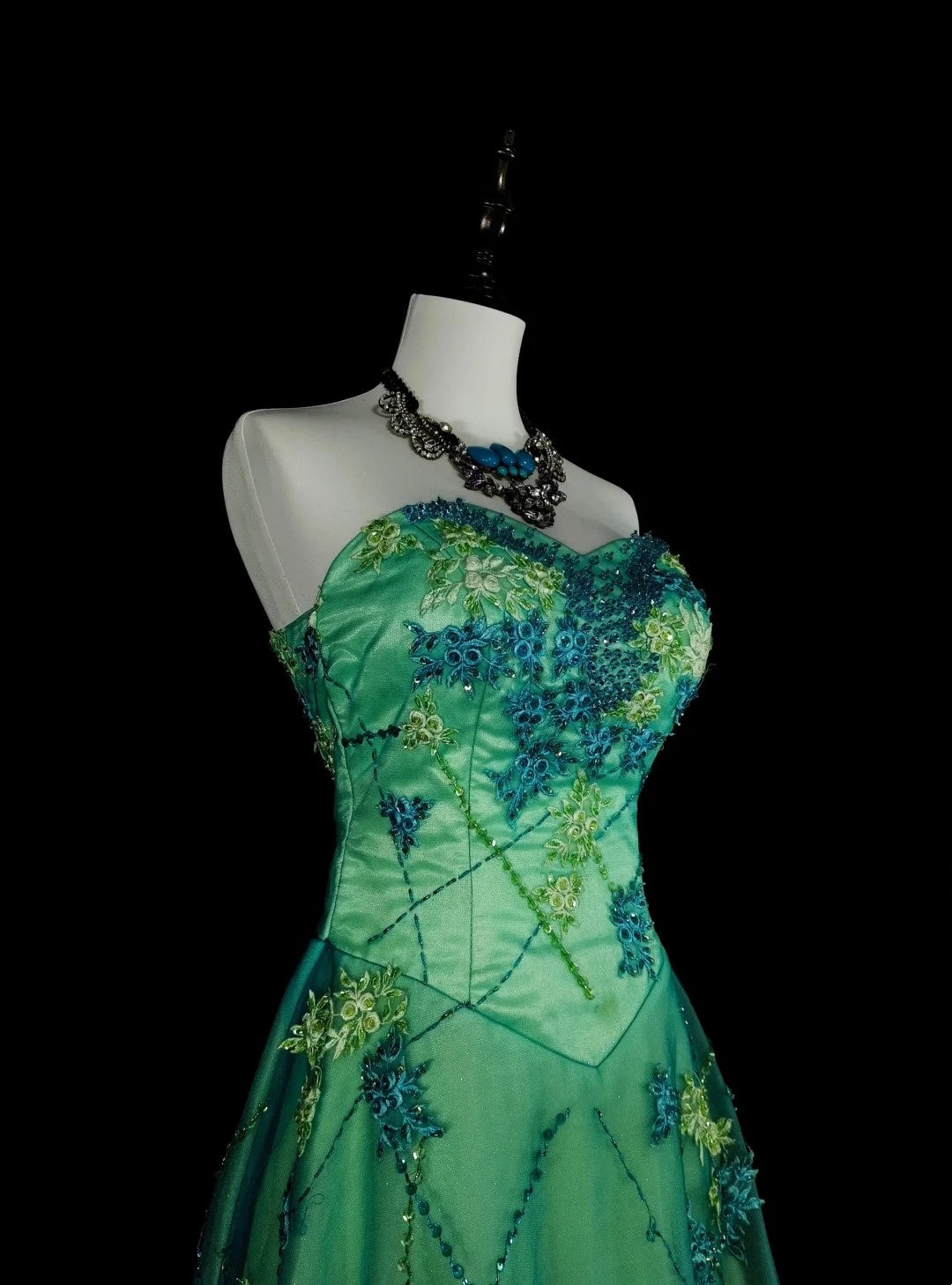 Vintage A-Linie Sweetheart Grün Tüll Mit Perlen Edelsteinkristallen Abendkleid Lang Ballkleider N2699