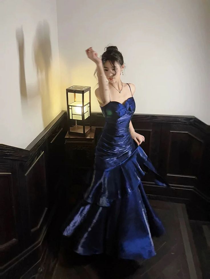 Marineblaues Meerjungfrauen-Abendkleid mit herzförmigem Ausschnitt und Trägern, marineblaues Ballkleid mit herzförmigem Ausschnitt für Damen AB1459