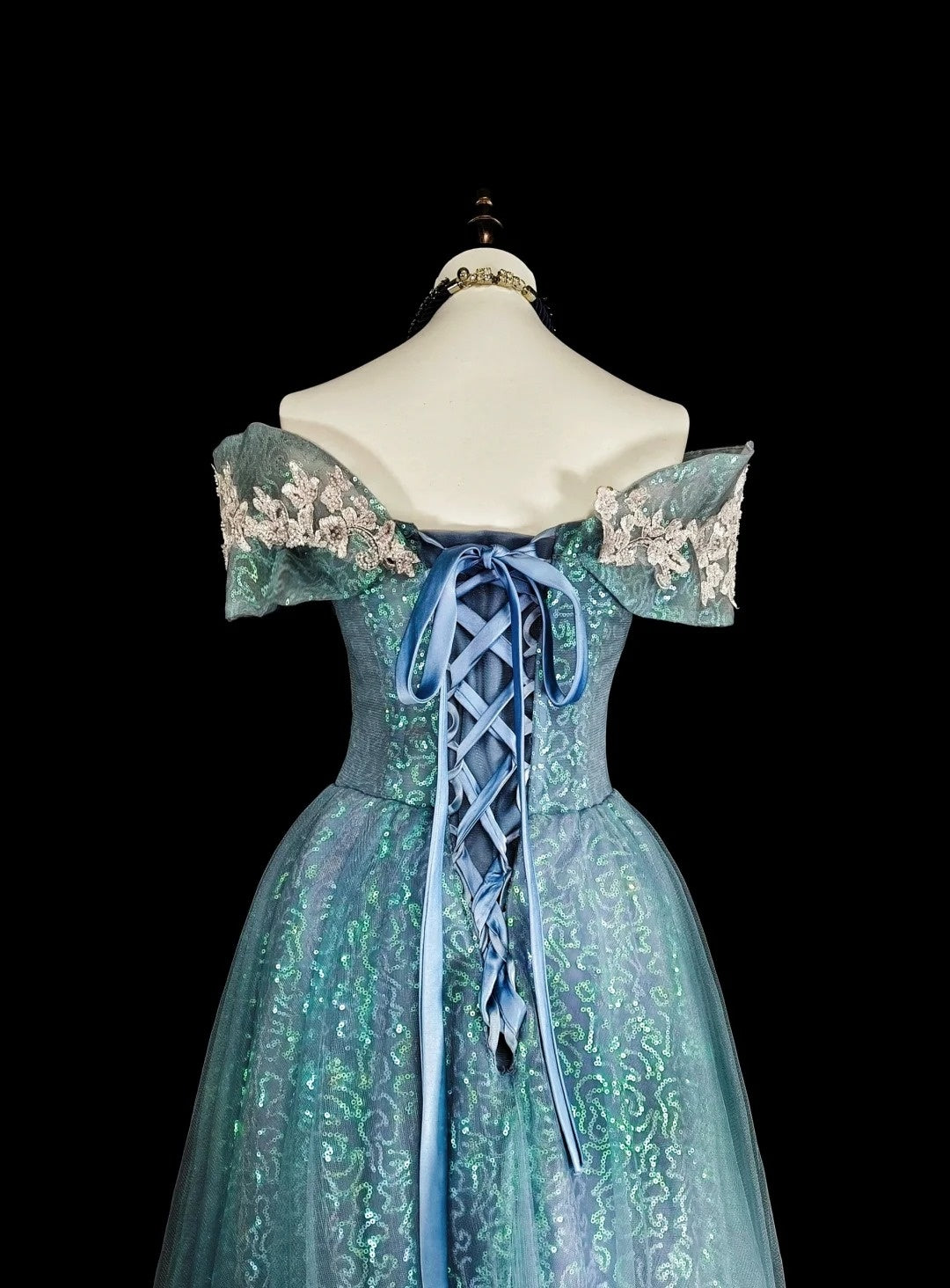 Robes de bal de rêve Esthétique rétro années 80 Épaules dénudées Tulle bleu clair Dentelle Tenues de soirée longues N2364