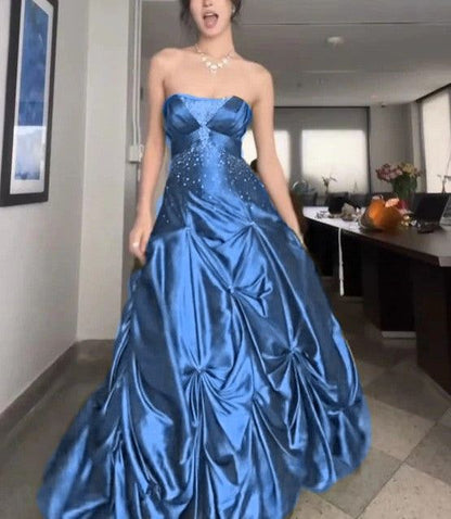 Vintage Ballkleid trägerlos olivgrün Satin Taft 90er Jahre Ballkleider Inspiration Partykleid Prinzessin Abschlusskleid B627