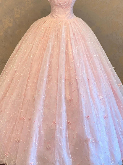 Neues Ballkleid 2026 für Quinceañeras, Rüschen, rosa Spitze, Party, süßes Outfit für den 16. Geburtstag, Kleid AB2224