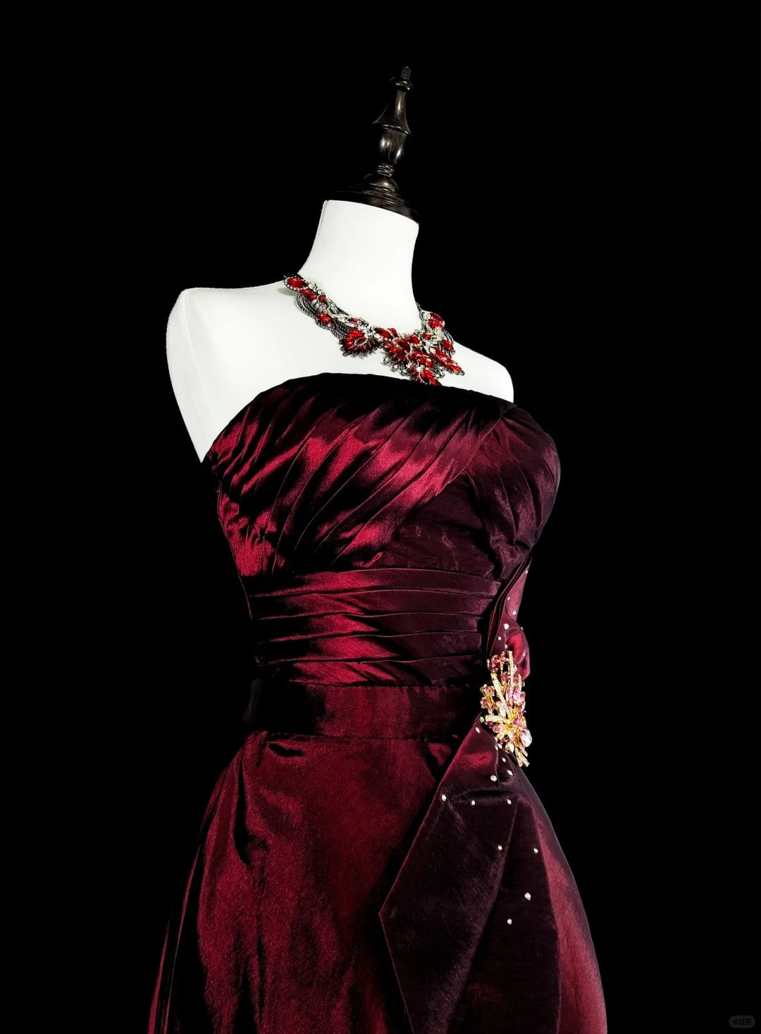 Vintage A-Linien-Abendkleid aus burgunderrotem Satin im Stil der 90er Jahre, trägerlos, formell, Geburtstagskleid, langes Ballkleid N1760