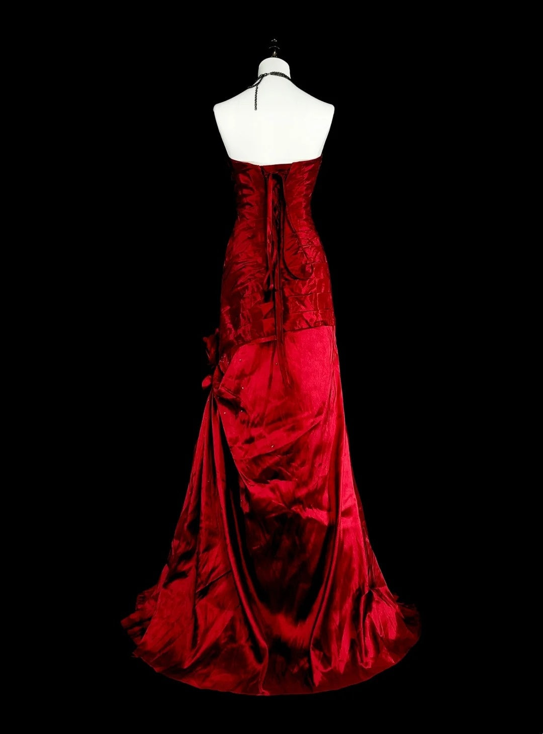 Vintage Abschlussballkleider Meerjungfrau Sweetheart Burgunderrot Satin mit Perlen Falten Langes Abendkleid N2385