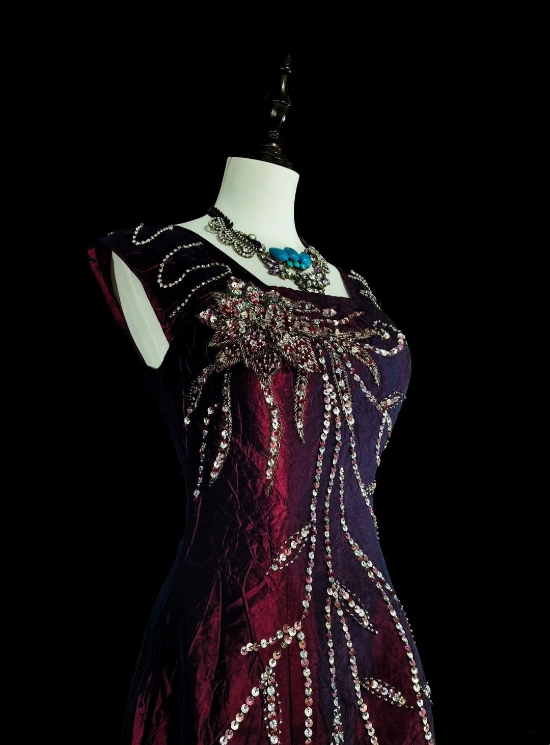 Robes de bal vintage Trapèze Col carré Violet avec perles Robe longue de soirée années 1970 N2700