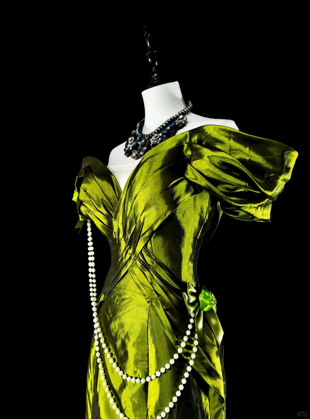 Robes de bal de rêve vintage années 90 rétro épaule dénudée vert olive satiné longues tenues de soirée N2366