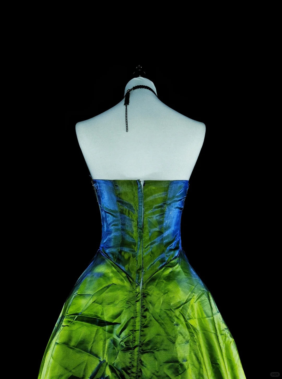 Vintage Ballkleid, trägerlos, grünem Taft mit Rüschen, 1980er Jahre langes Abendkleid N2714