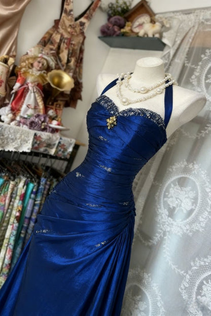 Vintage Neckholder Etuikleid, langes Ballkleid, perlenbesetztes Satinkleid, blaues Abendkleid, ärmelloses Geburtstagskleid N783