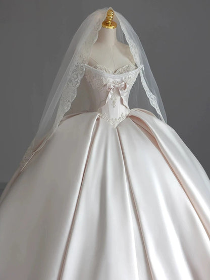 Robe de mariée longue en satin, décolleté en cœur, sans manches, coupe ajustée, corset, RB2092