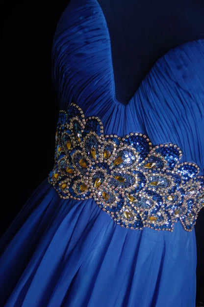 Robe de bal longue rétro années 2000 en mousseline bleu roi, coupe trapèze, col rond, inspiration années 2000, tenue de soirée pour un 19e anniversaire, 500 N