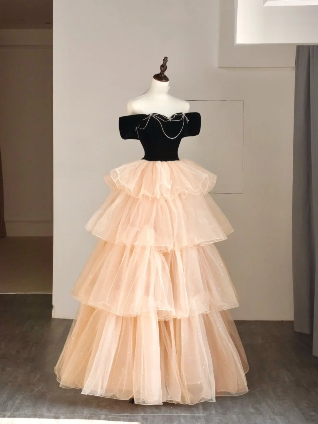 Prinzessinnen-Ballkleid, schulterfrei, Tüll, Champagner, formelles Outfit für College, Abschlussball, Abschlusskleid für Teenager N1348