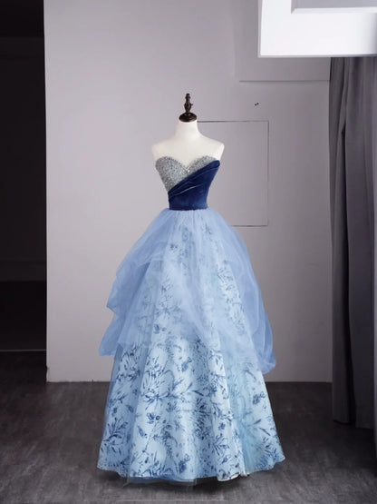 Robe de bal ravissante, bustier cœur en tulle bleu à fleurs, sans manches, avec corsage orné de perles, robe longue de quinceañera, tenue pour un anniversaire de 15 ou 16 ans (N689)