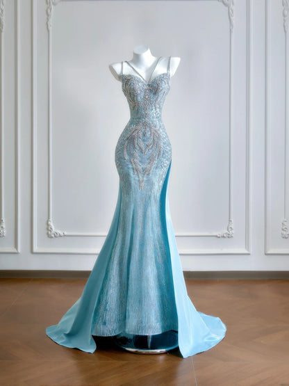 Robe de bal longue sirène bleue à fines bretelles et perles argentées, ornée de perles, idéale pour les soirées formelles et les fêtes d'anniversaire (N380)