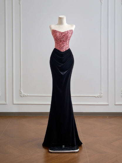 Figurschmeichelndes, trägerloses Meerjungfrauen-Abendkleid aus rosa Satin mit schwarzem Samt, langes formelles Abendkleid für Geburtstagsfeiern N382