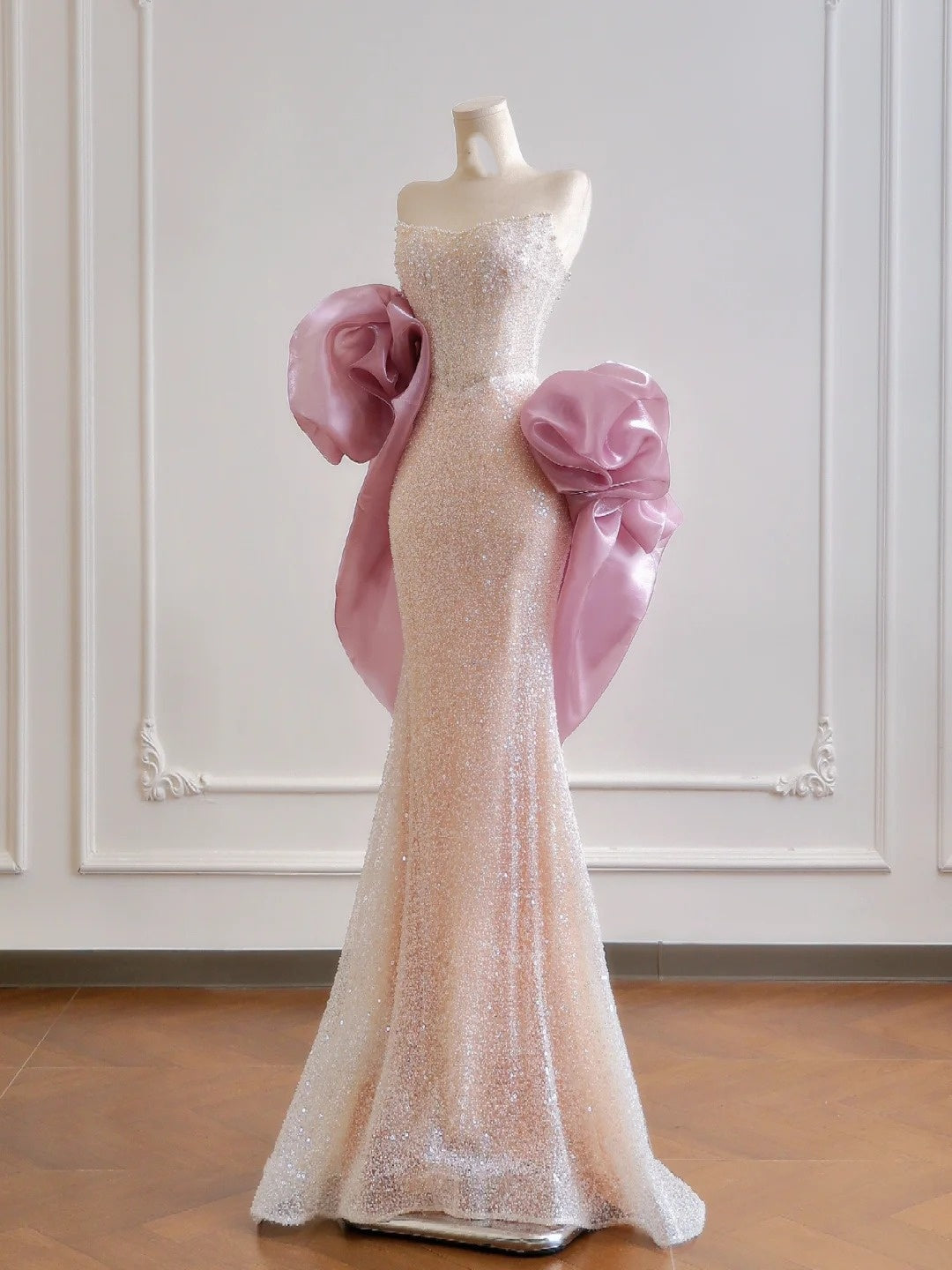 Glamouröses, trägerloses Meerjungfrauen-Abendkleid in Hellrosa mit Pailletten und Cape, langes Abendkleid, festliches Kleid, Geburtstagskleid N377