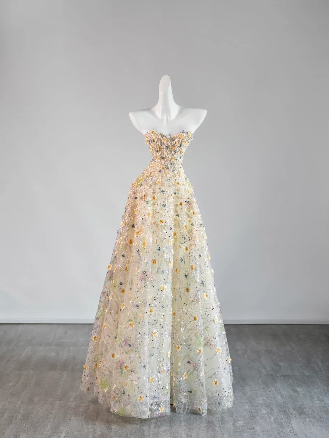 Niedliches Ballkleid mit Herzausschnitt, floralem Muster, langes Abendkleid, formelles Abendkleid, Inspiration für ein Abendoutfit N242