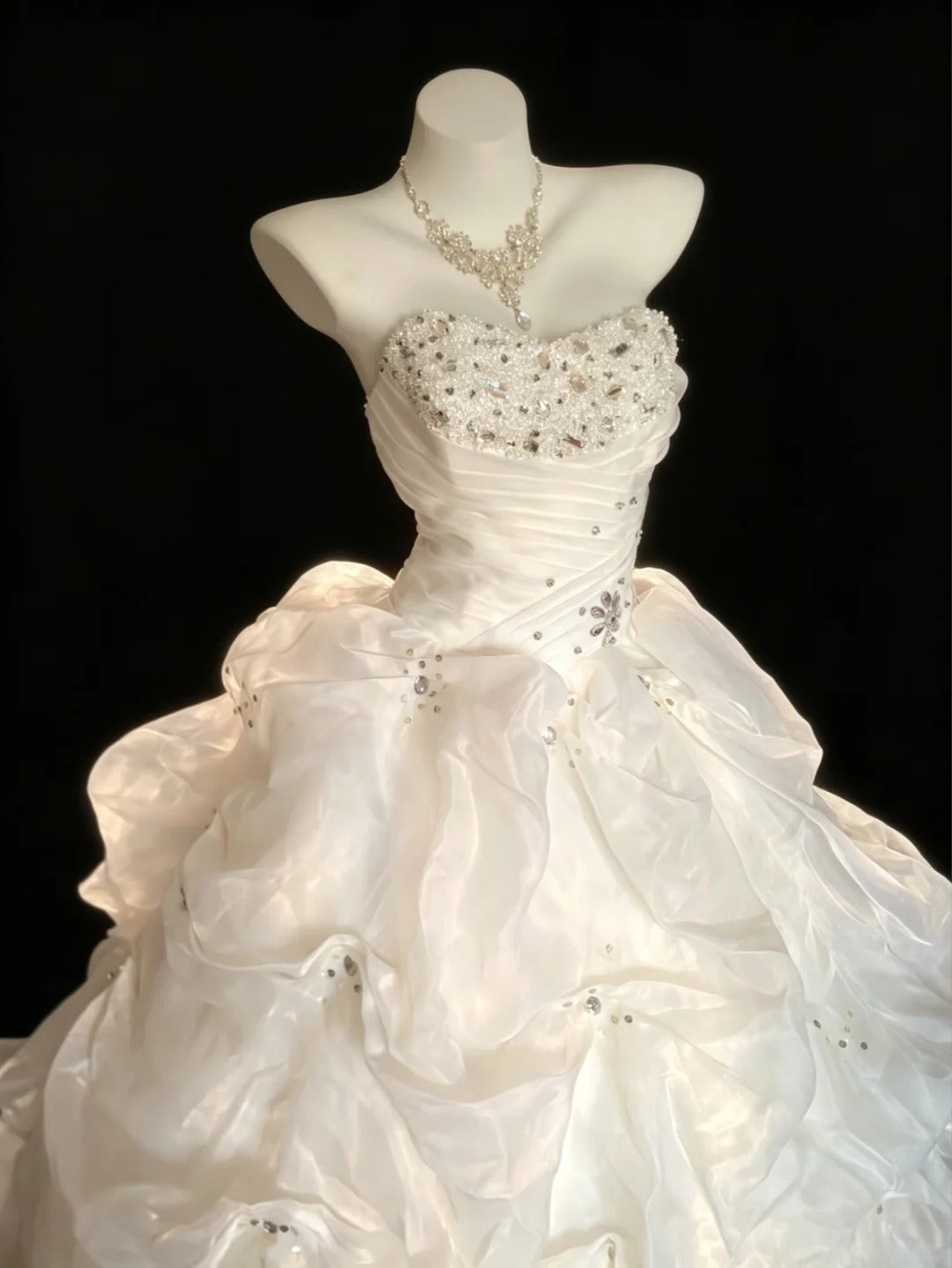 Prinzessin Ballkleid Herzförmiger Ausschnitt Weiß Organza Quince Kleid Lang Süß 15 16 Quinceanera Kleider Vestido de princesa RB4468