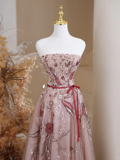 Niedliches, trägerloses Ballkleid aus floralem Tüll und Spitze – langes Abendkleid für den 19. Geburtstag – Outfit N237