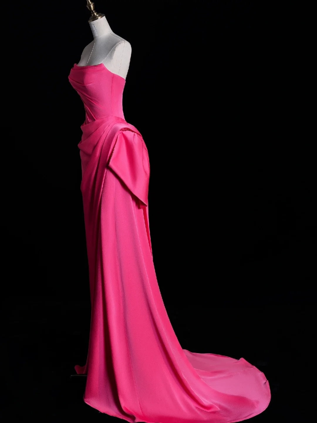 Robe de bal longue sirène simple sans bretelles en satin rose plissé avec doublure en satin N849