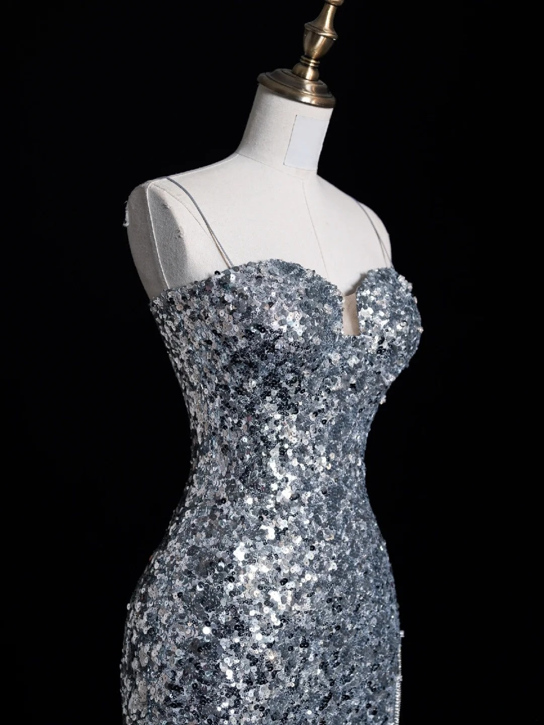 Elegantes Meerjungfrauen-Abendkleid mit Spaghettiträgern, silber-grau mit Pailletten, langes formelles Kleid für die Oberstufe, N1269